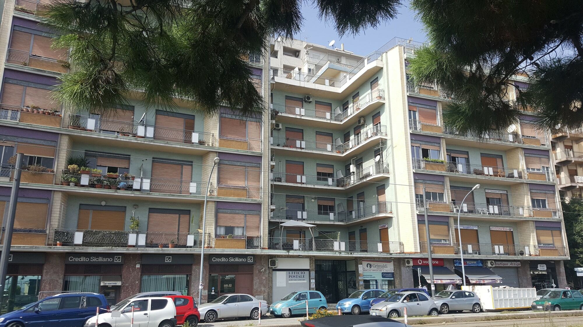 B&B Nettuno Messina Bagian luar foto