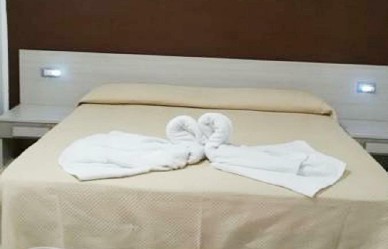B&B Nettuno Messina Bagian luar foto